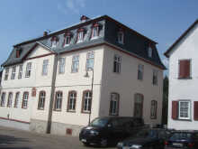 Oberrosbach, historisches Mehrfamilienhaus